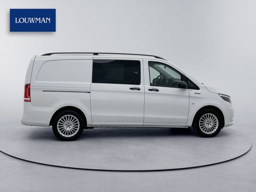 Mercedes-Benz eVito Lang 66 kWh DC 266km WLTP Dubbele cabine Led Schuifdeur L+R 5-zitplaatsen Navigatie Camera Snelladen ActivLease financial lease
