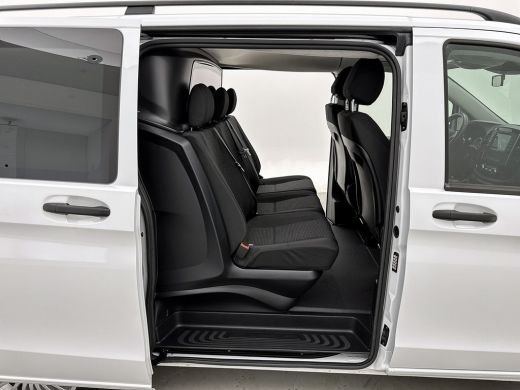 Mercedes-Benz eVito Lang 66 kWh DC 266km WLTP Dubbele cabine Led Schuifdeur L+R 5-zitplaatsen Navigatie Camera Snelladen ActivLease financial lease