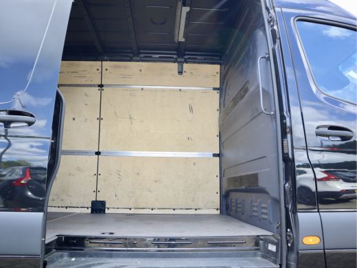 Mercedes-Benz Sprinter 319 3.0 CDI V6 3500 TREKKGEWICHT L3H2 LICHTMETALEN VELGEN ActivLease financial lease