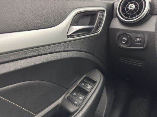 MG ZS EV EV Luxury 45 kWh {SoH-87%} (INCL-BTW) Aut. *PANO | LEATHER | CCS-FASTLOADER | KEYLESS | NAVI-FULL... ActivLease financial lease