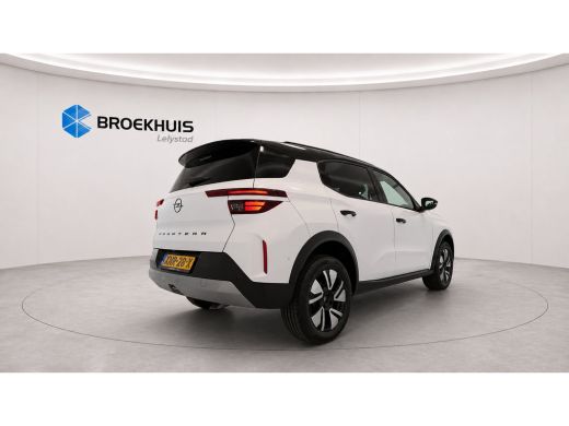 Opel Frontera GS | 17" Lichtmetalen velgen in Zwart met 215/60 R17 banden | Dode hoek waarschuwing | LED achter... ActivLease financial lease