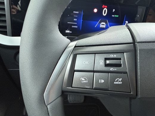 Opel Mokka-e Business Edition 54 kWh Winter Pakket | Technologie Pakket 2 | 17" Lichtmetalen velgen | Technolo... ActivLease financial lease