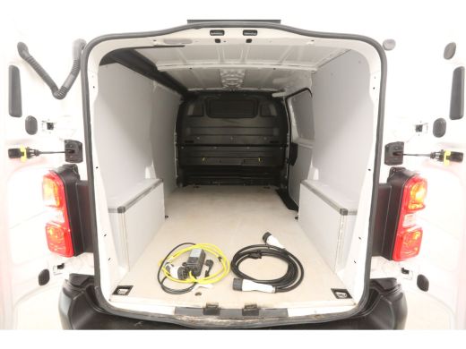 Opel Vivaro-e L2H1 75 kWh Long Range | Snelladen | Airco | Camera | Cruise | 3 Zits | Carplay ActivLease financial lease