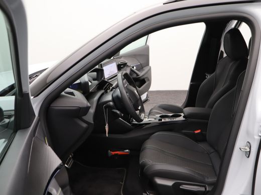 Peugeot 2008 1.2 Hybrid 145 GT | Camera Voor en Achter | Drive Assist | Adaptieve Cruise Control | Parkeersens... ActivLease financial lease