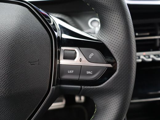 Peugeot 2008 1.2 Hybrid 145 GT | Camera Voor en Achter | Drive Assist | Adaptieve Cruise Control | Parkeersens... ActivLease financial lease
