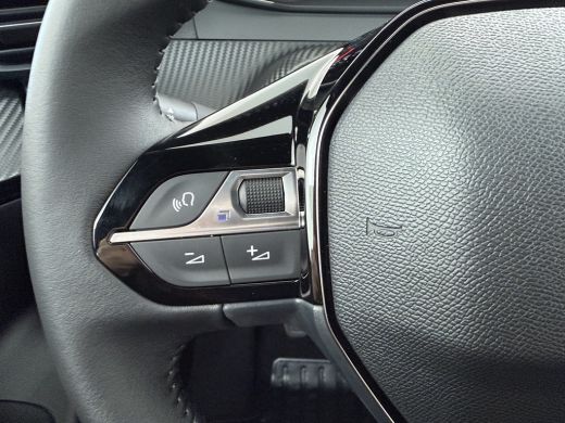 Peugeot 2008 | Demo Deal | Business | 10" HD-touchscreen met PEUGEOT i-Connect&reg; Advanced Navigatie | Donkere h... ActivLease financial lease