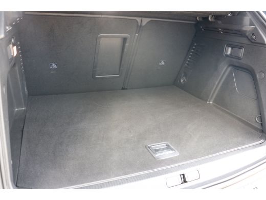 Peugeot 3008 1.6 HYbrid 225 Allure Pack Business | Navi | Camera | PDC V+A | Cruise control | Keyless entry | ... ActivLease financial lease