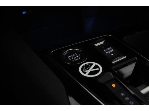 Peugeot 3008 1.6 HYbrid 300 Allure Pack Business Apple carplay, Automaat, climate, ActivLease financial lease