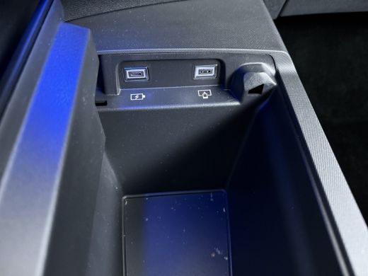 Peugeot 5008 | Demo Deal | GT | Adaptieve cruise control met Stop&Go functie | Panoramisch schuifdak Pack | Ve... ActivLease financial lease