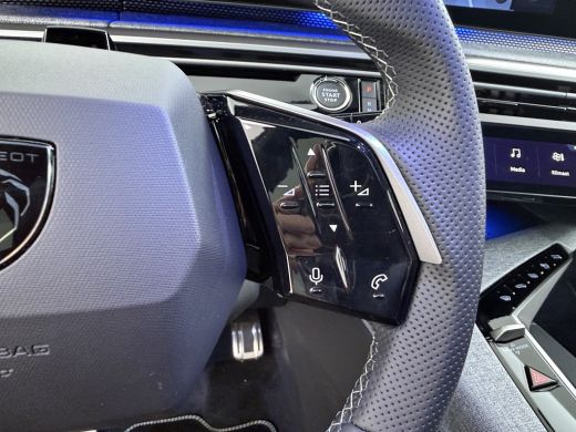 Peugeot 5008 | Demo Deal | GT | Adaptieve cruise control met Stop&Go functie | Panoramisch schuifdak Pack | Ve... ActivLease financial lease