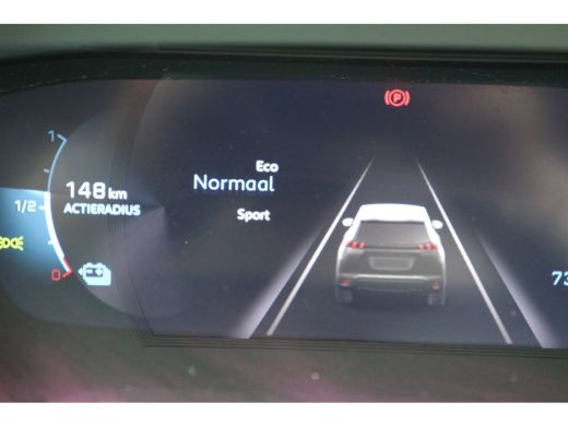 Peugeot e-2008 EV GT 50 kWh | Panorama schuif-/kanteldak | Voorstoelen verwarmd | Navi | Camera | Keyless entry/... ActivLease financial lease