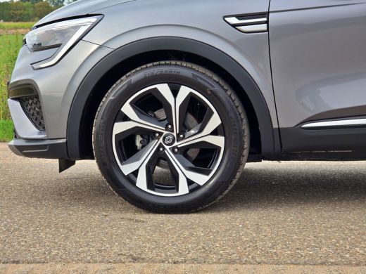Renault Arkana 1.3 TCe - 140 Pk - AUTOMAAT - Panoramadak - ParkeerCamera ActivLease financial lease