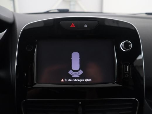 Renault Clio 0.9 TCe Limited | Cruise control | Park assist | Bluetooth | Navigatie | DAB | Getint glas | Full... ActivLease financial lease