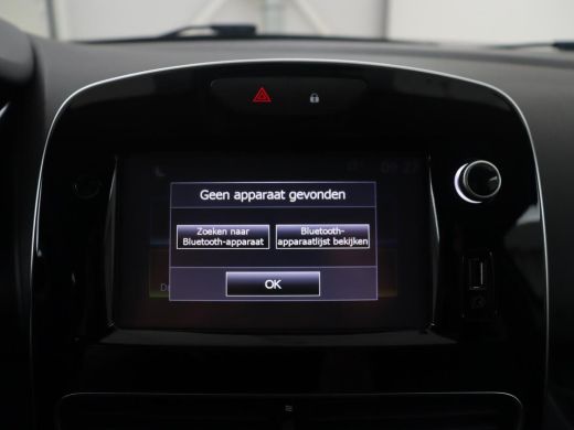 Renault Clio 0.9 TCe Limited | Cruise control | Park assist | Bluetooth | Navigatie | DAB | Getint glas | Full... ActivLease financial lease