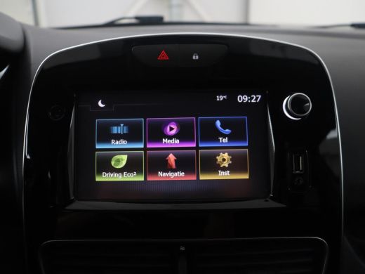 Renault Clio 0.9 TCe Limited | Cruise control | Park assist | Bluetooth | Navigatie | DAB | Getint glas | Full... ActivLease financial lease