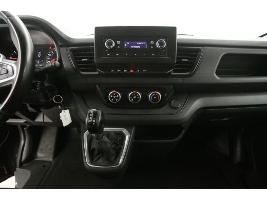 Renault Trafic 2.0 Blue dCi 150pk T30 L2H1 | Automaat | Airco | Cruise | Camera | 3 Zits | Trekhaak | 2xSchuifdeur ActivLease financial lease