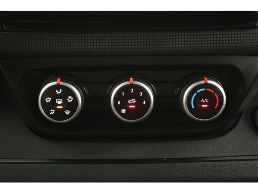 Renault Trafic 2.0 Blue dCi 150pk T30 L2H1 | Automaat | Airco | Cruise | Camera | 3 Zits | Trekhaak | 2xSchuifdeur ActivLease financial lease