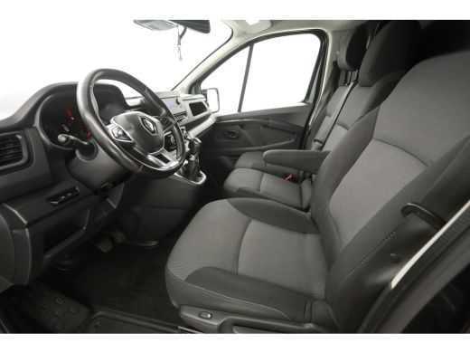 Renault Trafic 2.0 Blue dCi 150pk T30 L2H1 | Automaat | Airco | Cruise | Camera | 3 Zits | Trekhaak | 2xSchuifdeur ActivLease financial lease