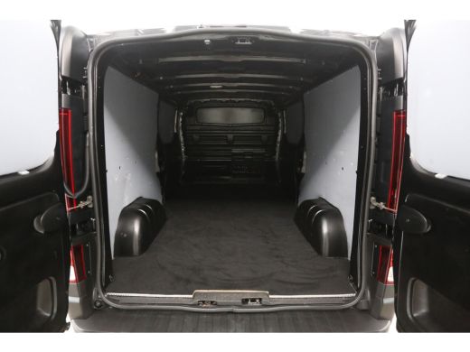 Renault Trafic 2.0 Blue dCi 150pk T30 L2H1 | Automaat | Airco | Cruise | Camera | 3 Zits | Trekhaak | 2xSchuifdeur ActivLease financial lease