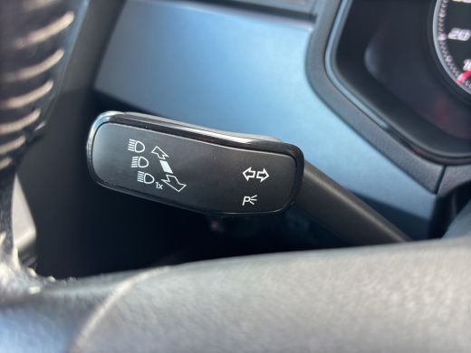 Seat Arona 1.0 TSI Style Business Intense | Achteruitrijcamera | Apple Carplay/Android Auto | Cruise control... ActivLease financial lease