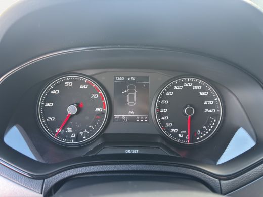 Seat Arona 1.0 TSI Style Business Intense | Achteruitrijcamera | Apple Carplay/Android Auto | Cruise control... ActivLease financial lease