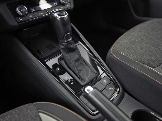 Skoda Scala 1.0 TSI Sport Automaat (VIRTUAL COCKPIT, APPLE CARPLAY, GROOT NAVI, CLIMATE, STOELVERWARMING, SPO... ActivLease financial lease
