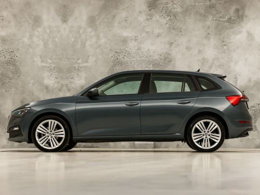 Skoda Scala 1.0 TSI Sport Automaat (VIRTUAL COCKPIT, APPLE CARPLAY, GROOT NAVI, CLIMATE, STOELVERWARMING, SPO... ActivLease financial lease