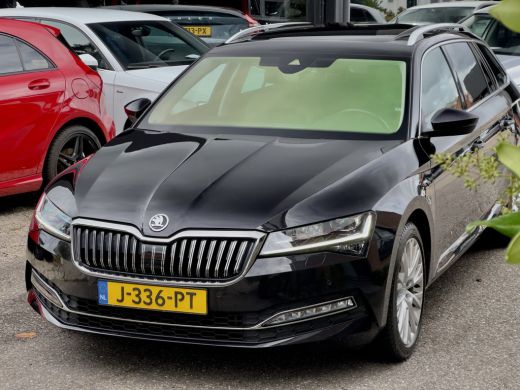 Skoda Superb Combi 1.5 TSI ACT AUT7 EDITION PANODAK LEDER NAVI CAMERA DIGI-DASH APPLE-CARPLAY LED LMV PDC ActivLease financial lease