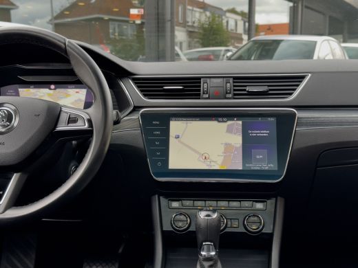 Skoda Superb Combi 1.5 TSI ACT AUT7 EDITION PANODAK LEDER NAVI CAMERA DIGI-DASH APPLE-CARPLAY LED LMV PDC ActivLease financial lease