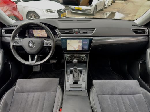 Skoda Superb Combi 1.5 TSI ACT AUT7 EDITION PANODAK LEDER NAVI CAMERA DIGI-DASH APPLE-CARPLAY LED LMV PDC ActivLease financial lease
