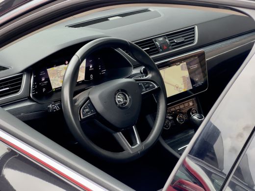 Skoda Superb Combi 1.5 TSI ACT AUT7 EDITION PANODAK LEDER NAVI CAMERA DIGI-DASH APPLE-CARPLAY LED LMV PDC ActivLease financial lease