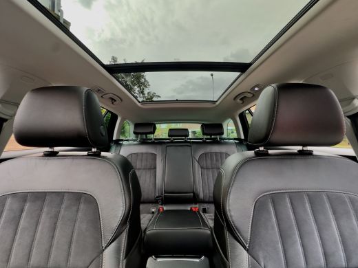 Skoda Superb Combi 1.5 TSI ACT AUT7 EDITION PANODAK LEDER NAVI CAMERA DIGI-DASH APPLE-CARPLAY LED LMV PDC ActivLease financial lease