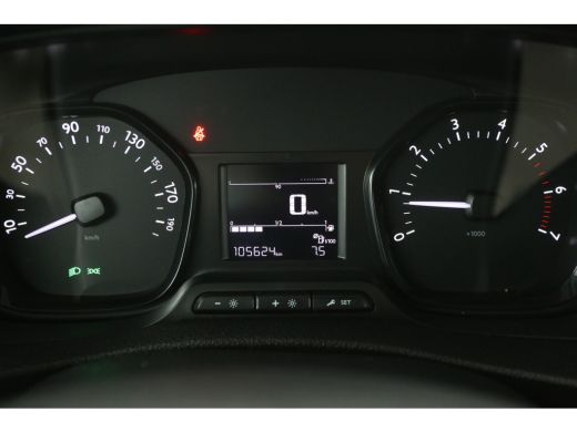 Toyota ProAce 2.0 D-4D Navigator Long L3H1 | DC | 6 Zits | Airco | Cruise | Trekhaak | Parkeersens. ActivLease financial lease