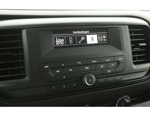 Toyota ProAce 2.0 D-4D Navigator Long L3H1 | DC | 6 Zits | Airco | Cruise | Trekhaak | Parkeersens. ActivLease financial lease