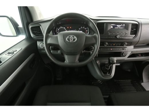 Toyota ProAce 2.0 D-4D Navigator Long L3H1 | DC | 6 Zits | Airco | Cruise | Trekhaak | Parkeersens. ActivLease financial lease