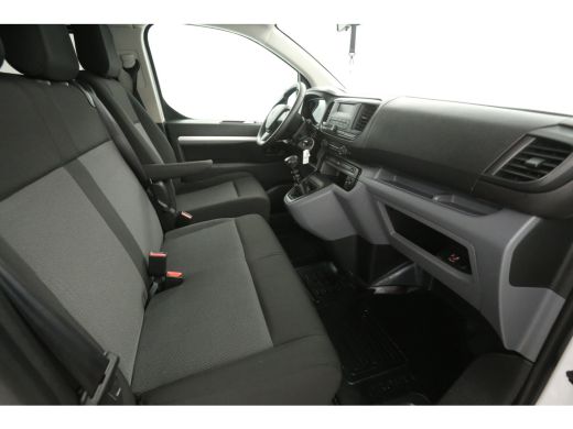 Toyota ProAce 2.0 D-4D Navigator Long L3H1 | DC | 6 Zits | Airco | Cruise | Trekhaak | Parkeersens. ActivLease financial lease