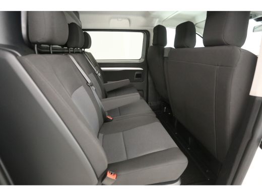 Toyota ProAce 2.0 D-4D Navigator Long L3H1 | DC | 6 Zits | Airco | Cruise | Trekhaak | Parkeersens. ActivLease financial lease