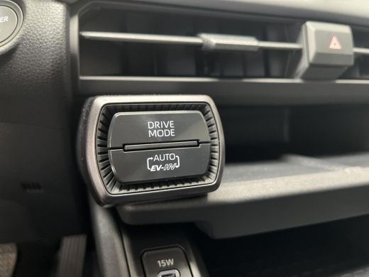 Toyota RAV4 2.5 Plug-in Hybrid 270 Dynamic ActivLease financial lease