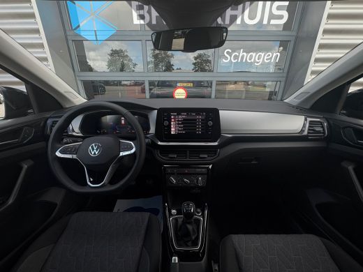 Volkswagen T-Cross Life Edition | 'App-Connect' draadloze smartphone integratie | Achterlichten LED | Afstandscontro... ActivLease financial lease