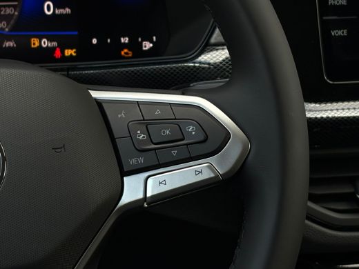 Volkswagen T-Cross Life Edition | 'App-Connect' draadloze smartphone integratie | Achterlichten LED | Afstandscontro... ActivLease financial lease