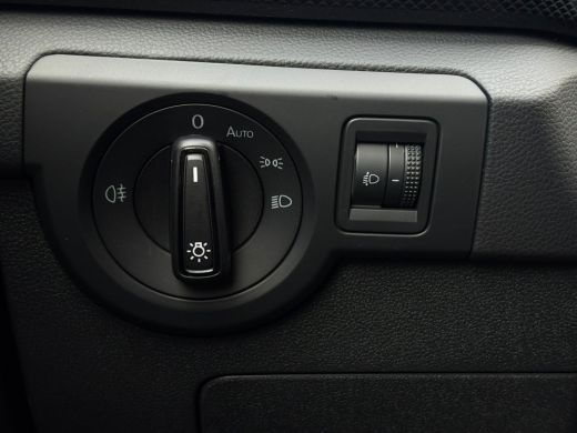 Volkswagen T-Cross Life Edition | 'App-Connect' draadloze smartphone integratie | Achterlichten LED | Afstandscontro... ActivLease financial lease
