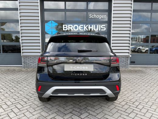 Volkswagen T-Cross Life Edition | 'App-Connect' draadloze smartphone integratie | Achterlichten LED | Afstandscontro... ActivLease financial lease