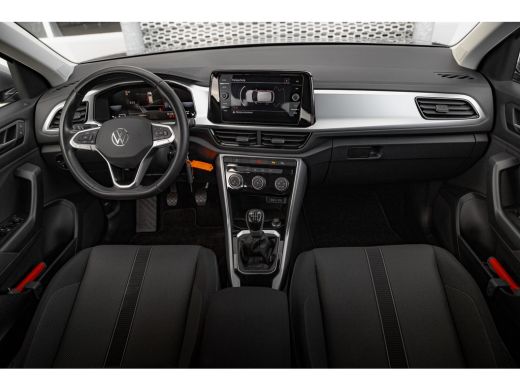 Volkswagen T-Roc 1.0 TSI 110PK Life | AIRCO | ADAPT. CRUISE | APP. CONNECT | LED | 16 INCH | VERLENGDE FABR. GARAN... ActivLease financial lease