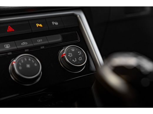 Volkswagen T-Roc 1.0 TSI 110PK Life | AIRCO | ADAPT. CRUISE | APP. CONNECT | LED | 16 INCH | VERLENGDE FABR. GARAN... ActivLease financial lease