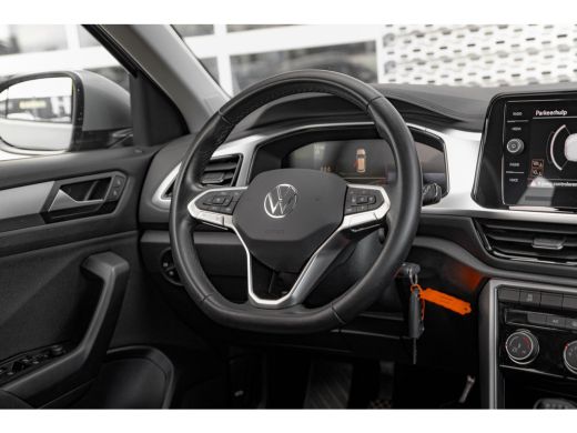 Volkswagen T-Roc 1.0 TSI 110PK Life | AIRCO | ADAPT. CRUISE | APP. CONNECT | LED | 16 INCH | VERLENGDE FABR. GARAN... ActivLease financial lease