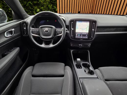 Volvo  EX40 Single Motor Extended Range Plus 82 kWh | Trekhaak | Camera | Stuur/stoelverwarming | Adaptive Cr... ActivLease financial lease