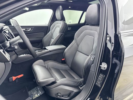 Volvo  V60 T8 Recharge Plus Dark | 18" Allseason | Trekhaak | Panoramadak | Head-Up | 360 Camera | Elektr. v... ActivLease financial lease