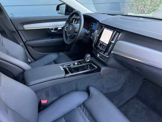 Volvo  V90 2.0 T8 Plug-in hybrid AWD Ultra Dark | Luchtvering | SoH 98% | Heico V-max | Polestar Optimisatio... ActivLease financial lease