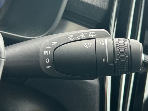 Volvo  XC40 2.0 B4 Plus Dark | Panoramadak | Harman/Kardon | Trekhaak | Camera | ActivLease financial lease