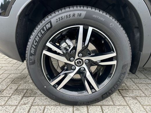 Volvo  XC40 2.0 B4 Plus Dark | Panoramadak | Harman/Kardon | Trekhaak | Camera | ActivLease financial lease